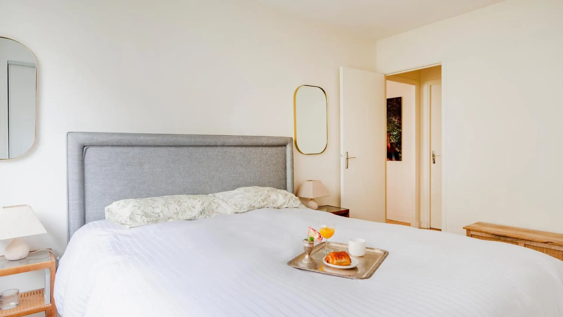 Paris Arsonval Design Residence